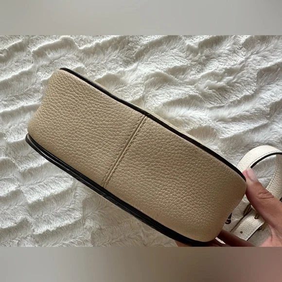 Coach Jade Saddle Bag In Colorblock. Cream Crossbody Bag with Gold Hardware - Picture 3 of 13